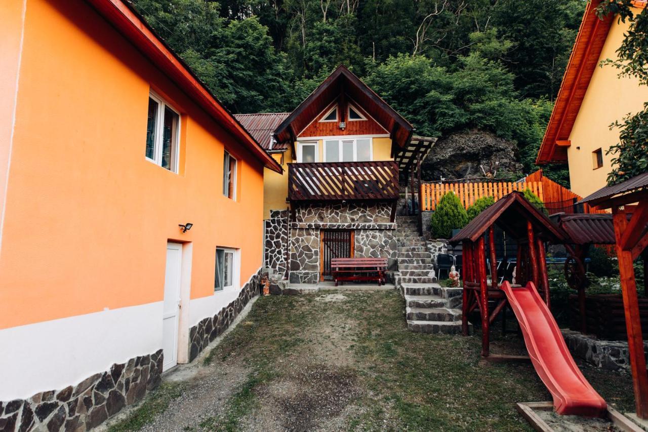 Hotel Iris Panzio Praid Exterior foto